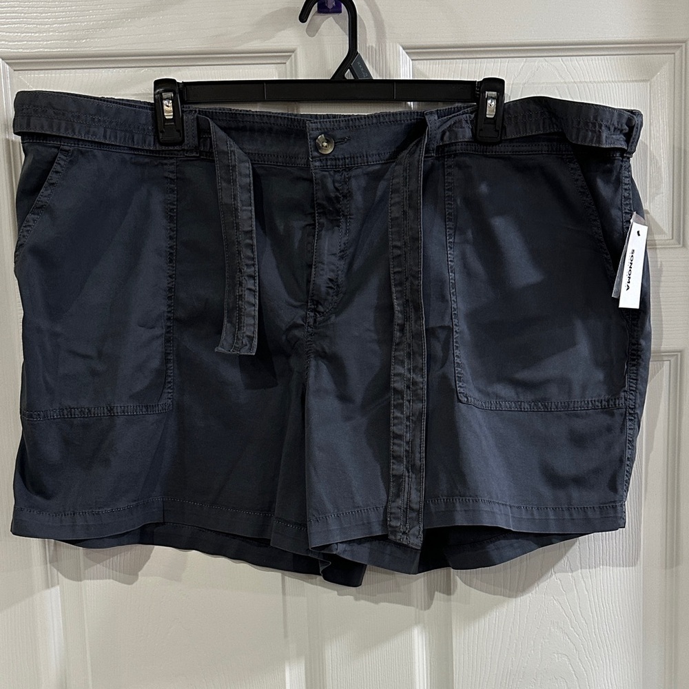 2 Women’s Sonoma Shorts. One Olive Pair and one Dark Gray Pair. 3X
